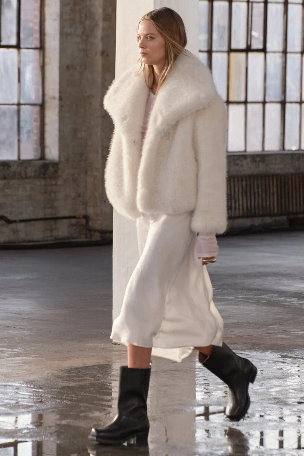Abrigo de pelo oversize para mujer