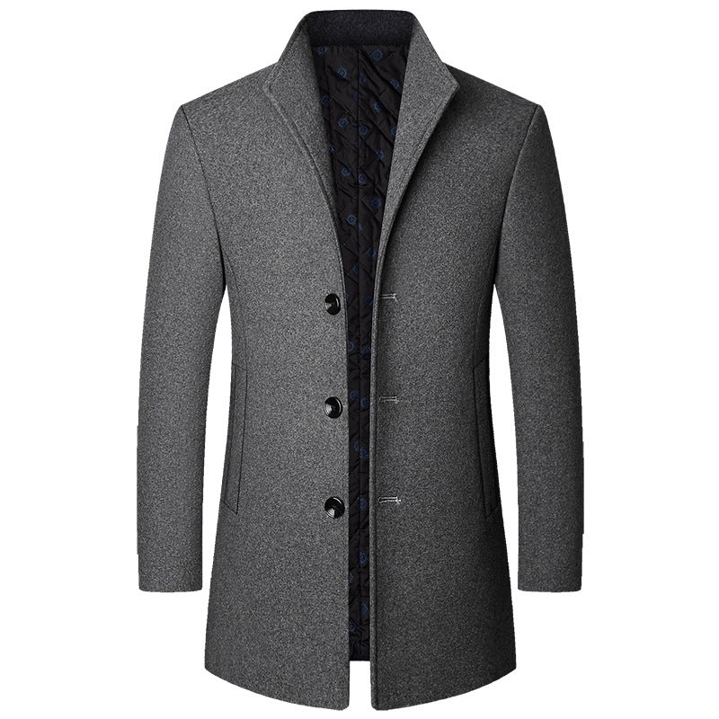 Abrigo elegante de tejido lujoso y acolchado
