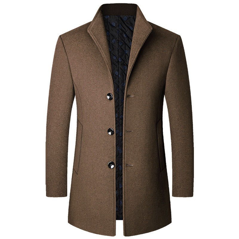 Abrigo elegante de tejido lujoso y acolchado
