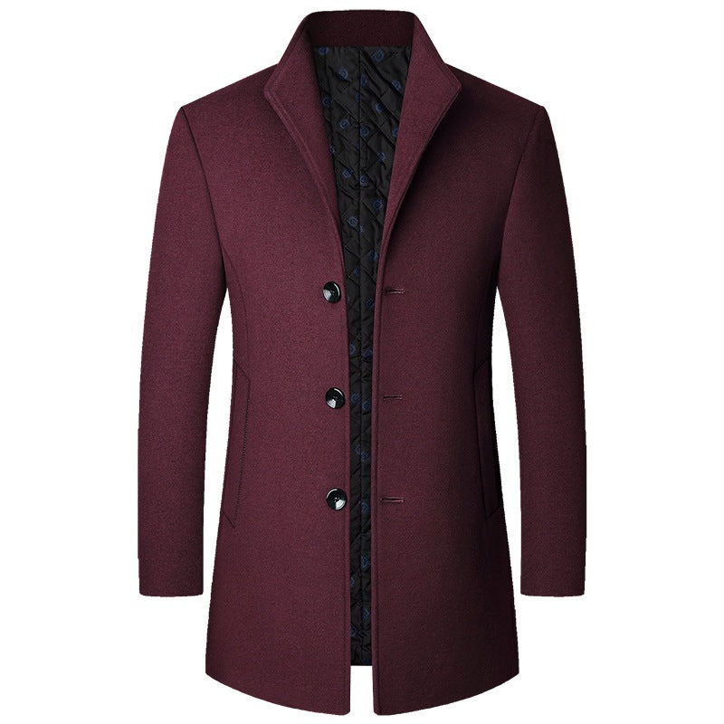 Abrigo elegante de tejido lujoso y acolchado