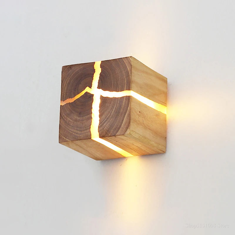 Aplique de pared de madera maciza tallada a mano y resina