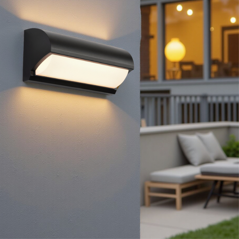 Aplique de pared LED moderno para exterior en color negro – Iluminación cálida resistente a la intemperie para jardín, patio y entradas