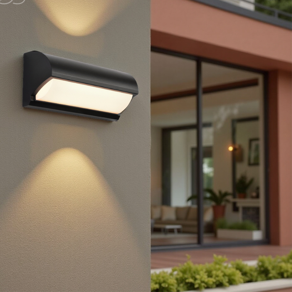 Aplique de pared LED moderno para exterior en color negro – Iluminación cálida resistente a la intemperie para jardín, patio y entradas