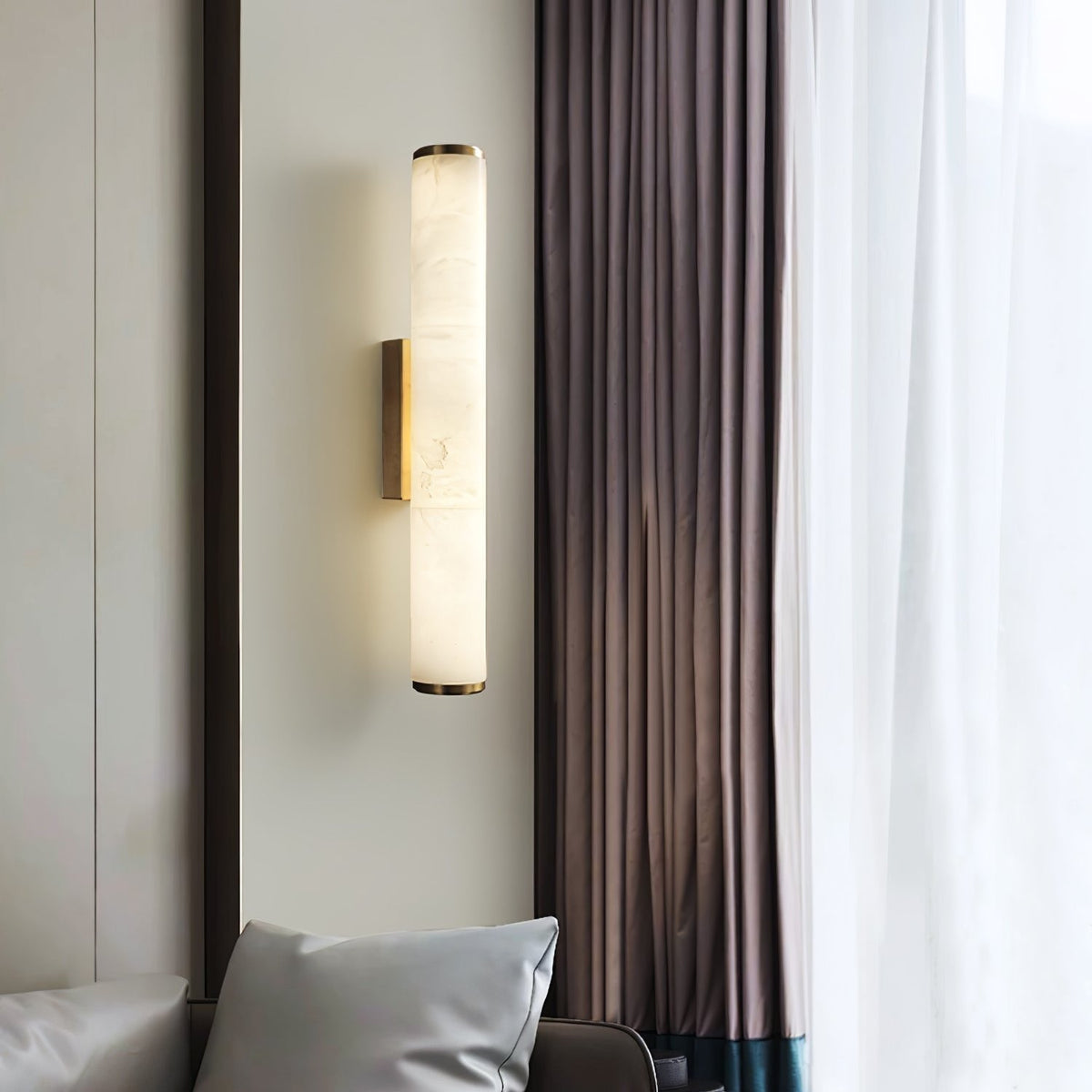 Aplique de pared moderno con efecto mármol - Iluminación de acento con detalles de cobre - Estilo minimalista