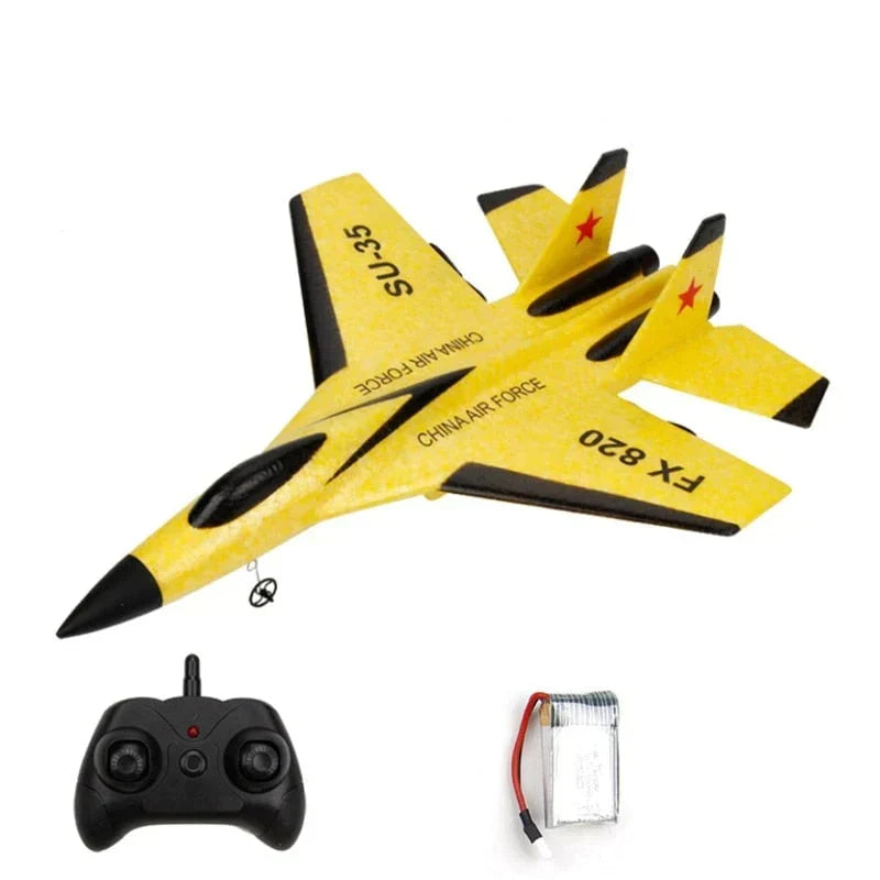 Avión de combate a control remoto