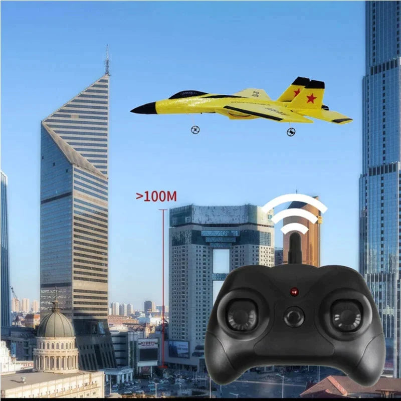 Avión de combate a control remoto