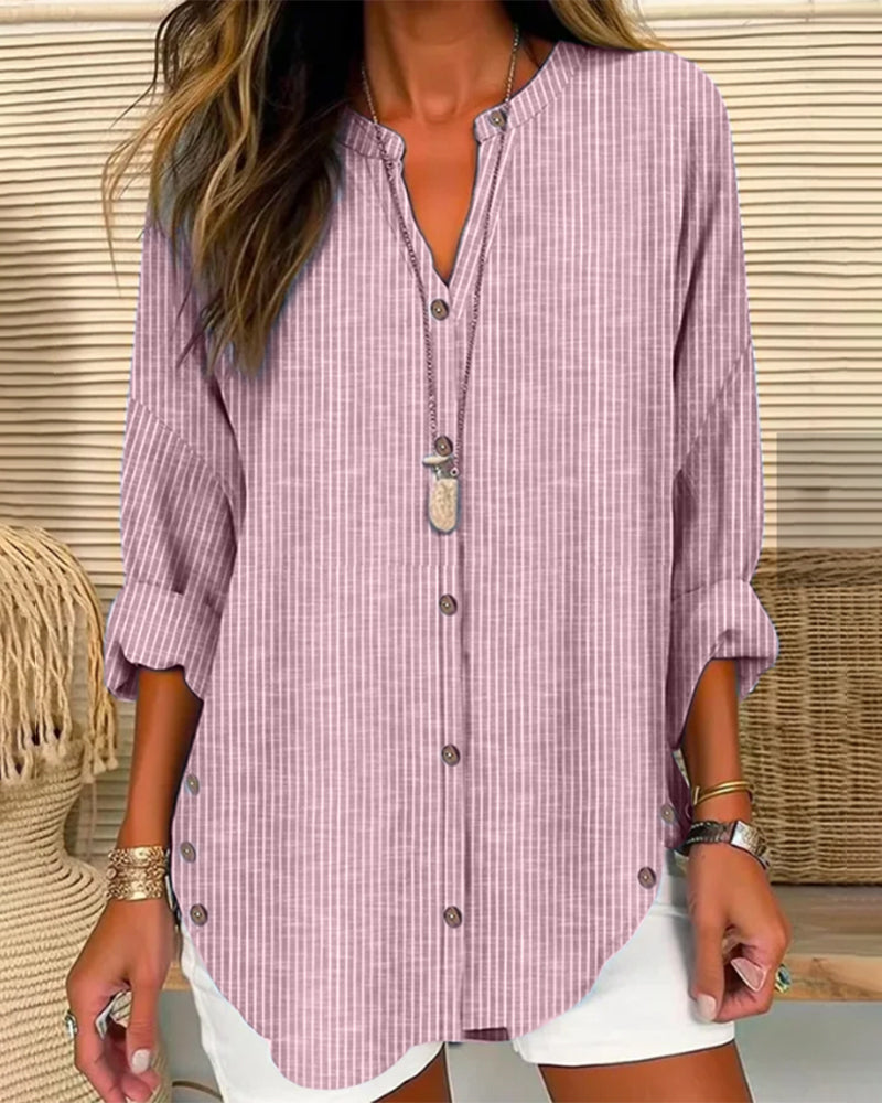 Blusa de mujer a rayas con botonadura
