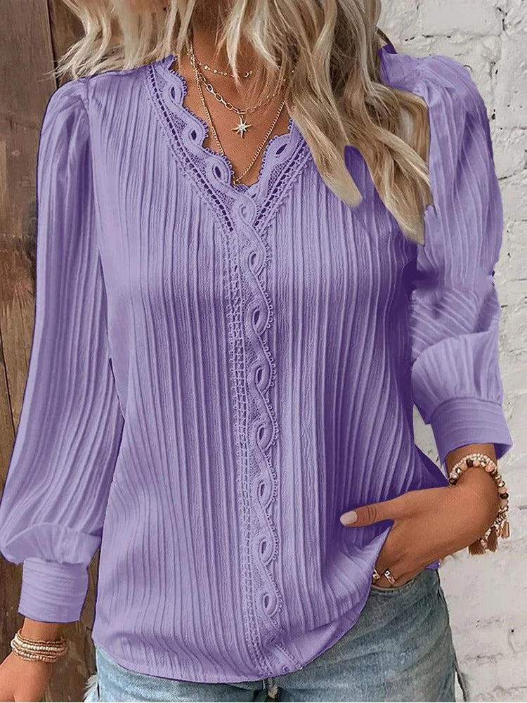 Blusa de mujer con cuello en V y encaje
