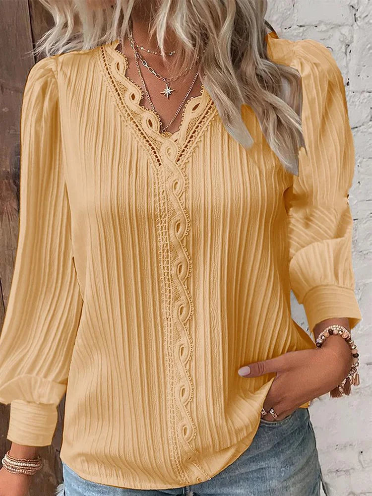 Blusa de mujer con detalles elegantes