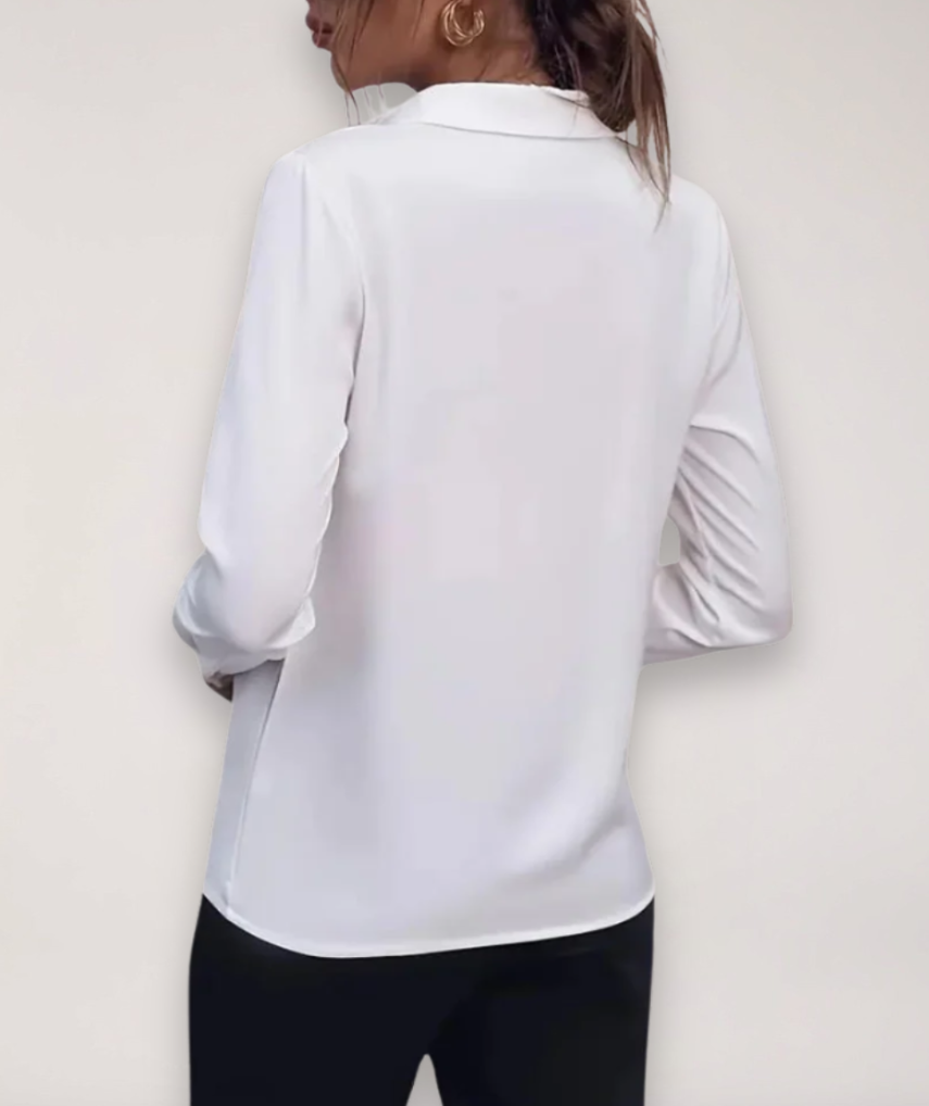 Blusa de mujer elegante abotonada para trabajo y uso diario