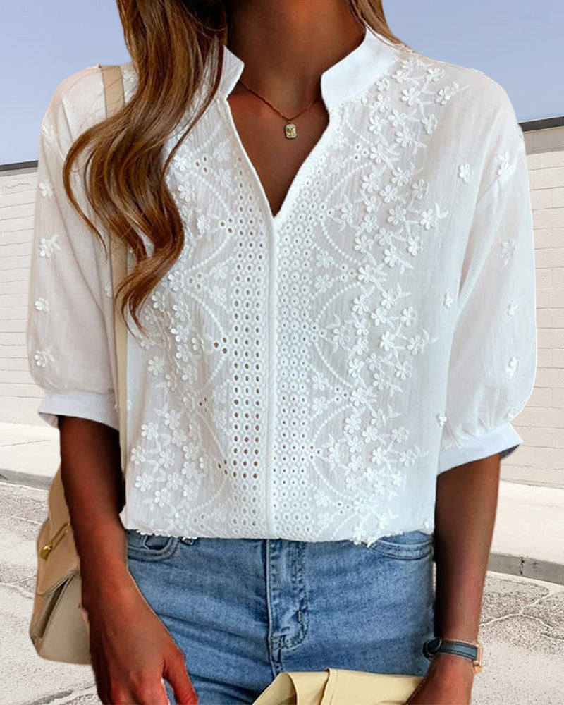 Blusa monocromática de manga corta con cuello en V