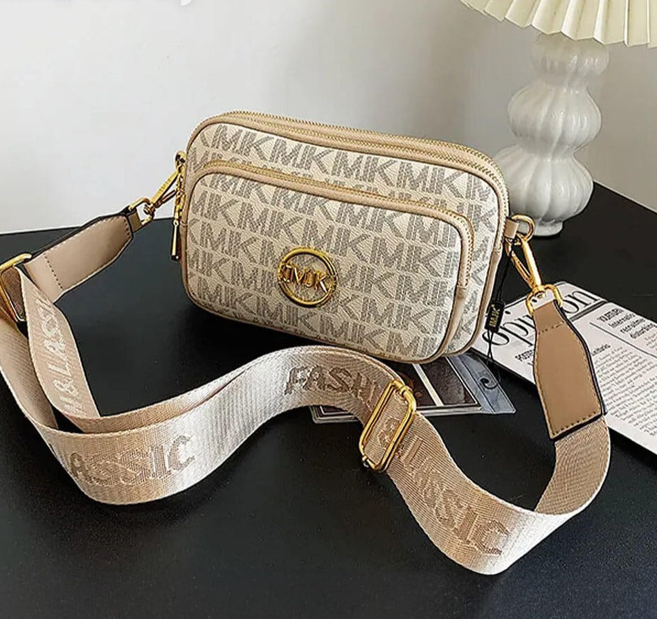 Bolso de hombro para mujer con monograma y detalle de cadena