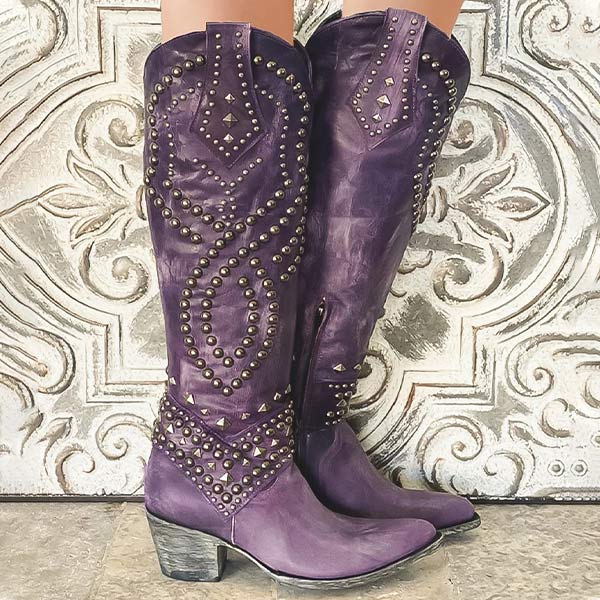 Botas camperas altas hasta la rodilla con tachuelas