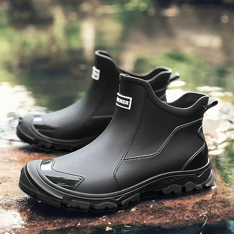Botas de terreno impermeables con suela aislante