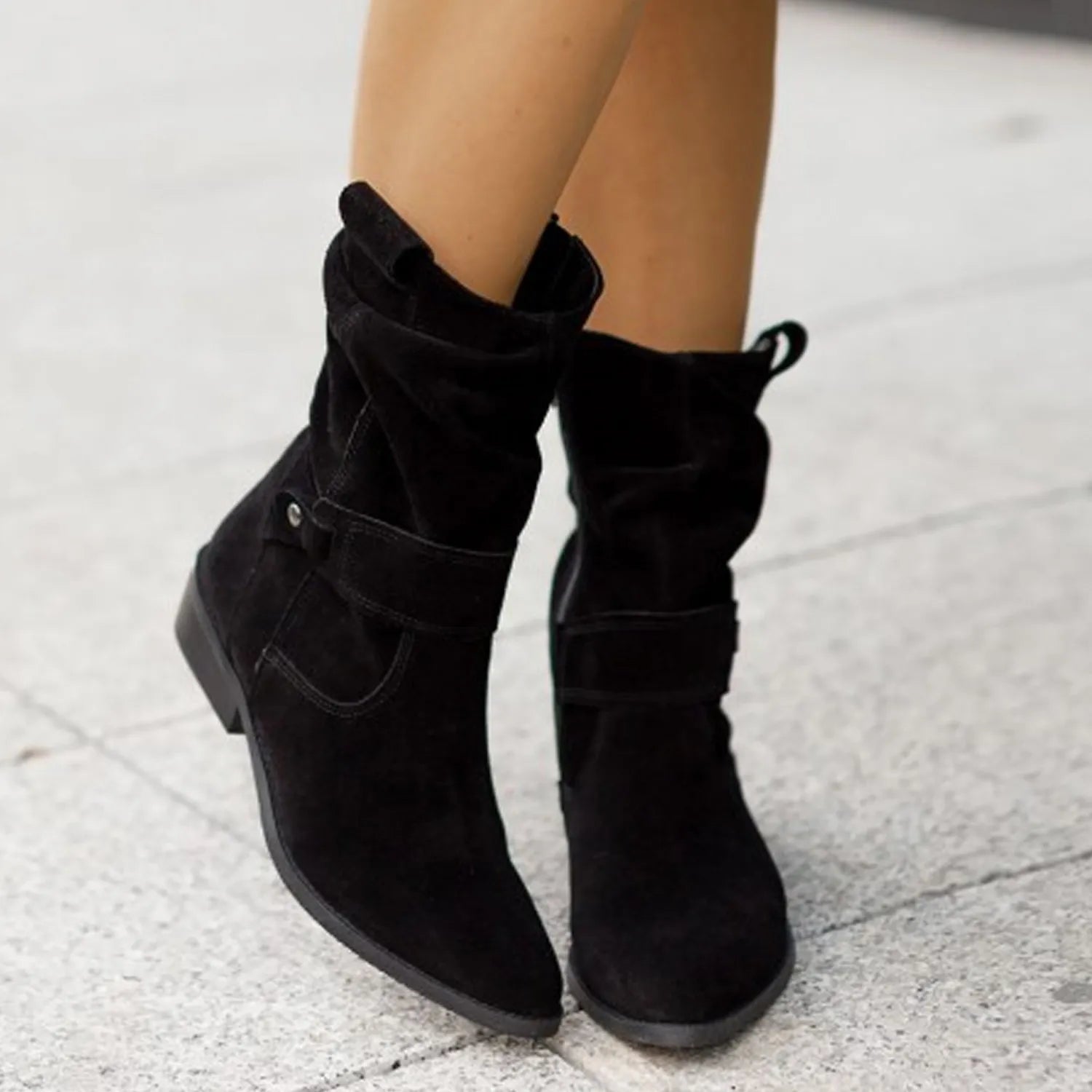 Botas elegantes para mujer: perfectas para el trabajo o conjuntos casuales