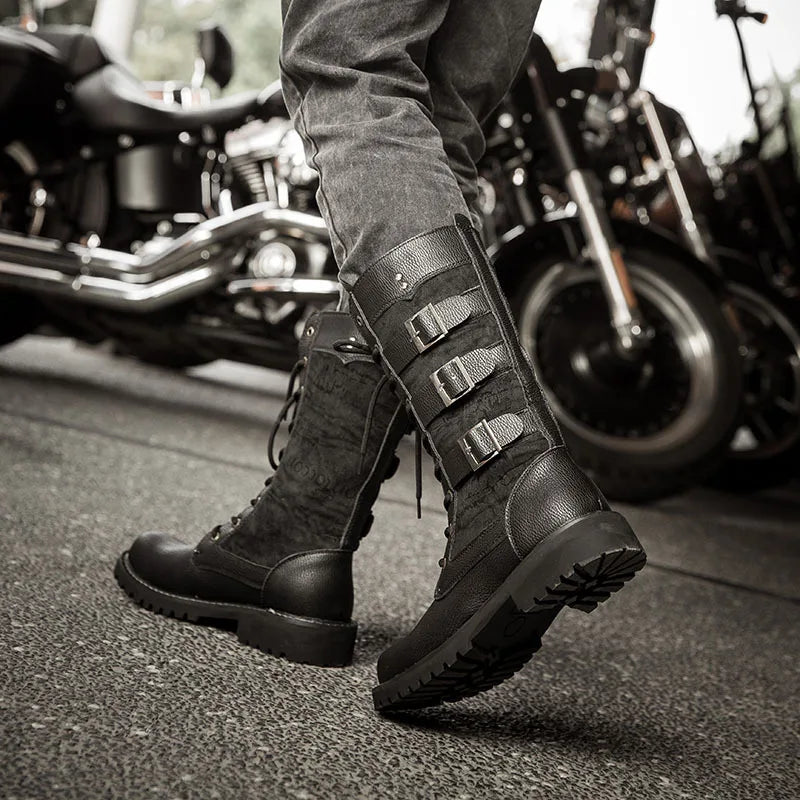Botas moteras de caña alta