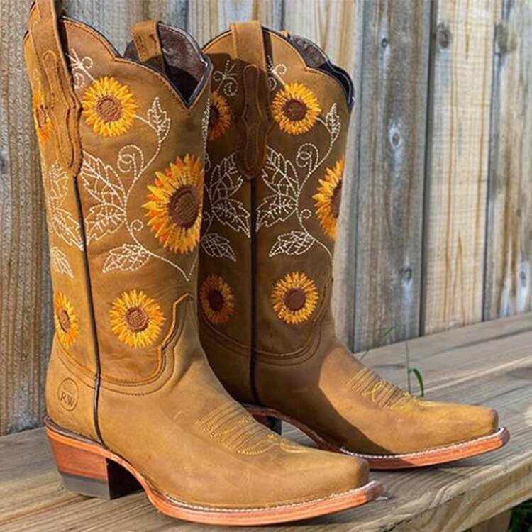 Botas para mujer de estilo bohemio con caña alta y diseños modernos