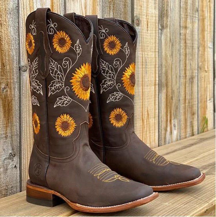 Botas para mujer de estilo bohemio con caña alta y diseños modernos