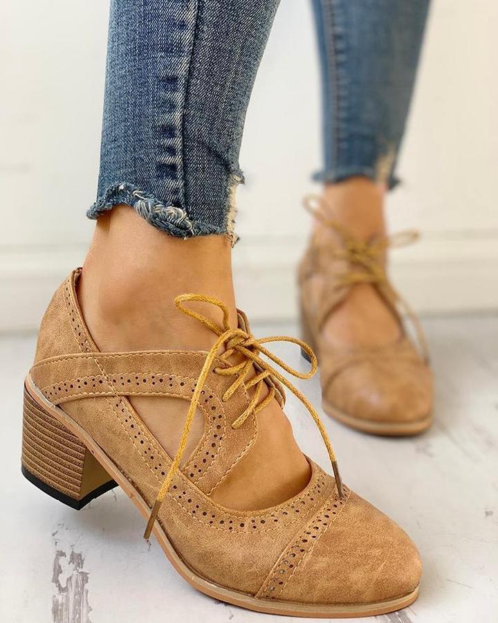 Botines con cordones y tacón de bloque