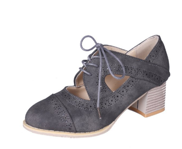 Botines con cordones y tacón de bloque