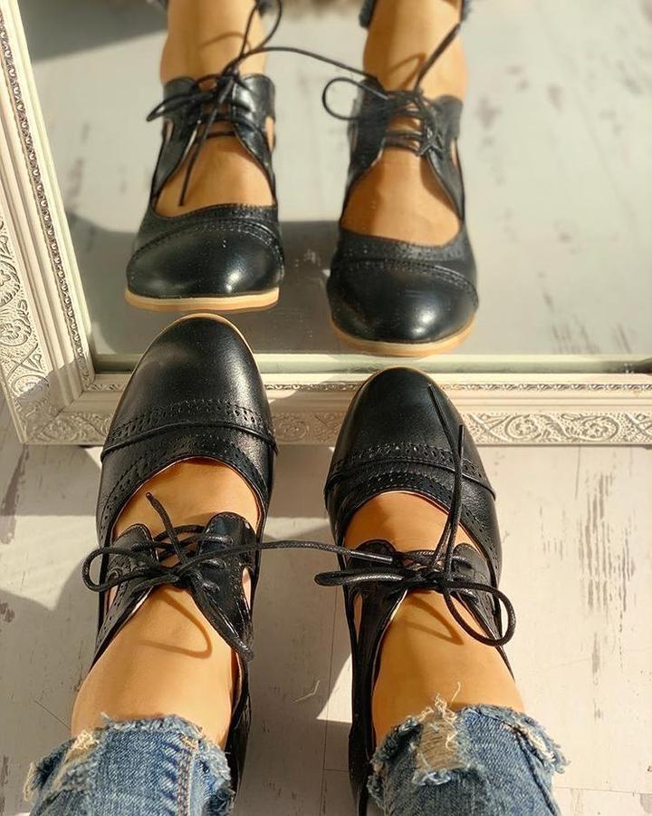 Botines con cordones y tacón de bloque
