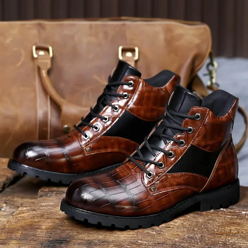 Botines para hombre con cordones y grabado con efecto piel de caimán