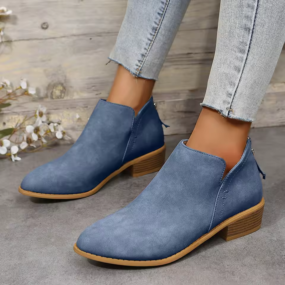 Botines para mujer de tacón bajo y corte en V