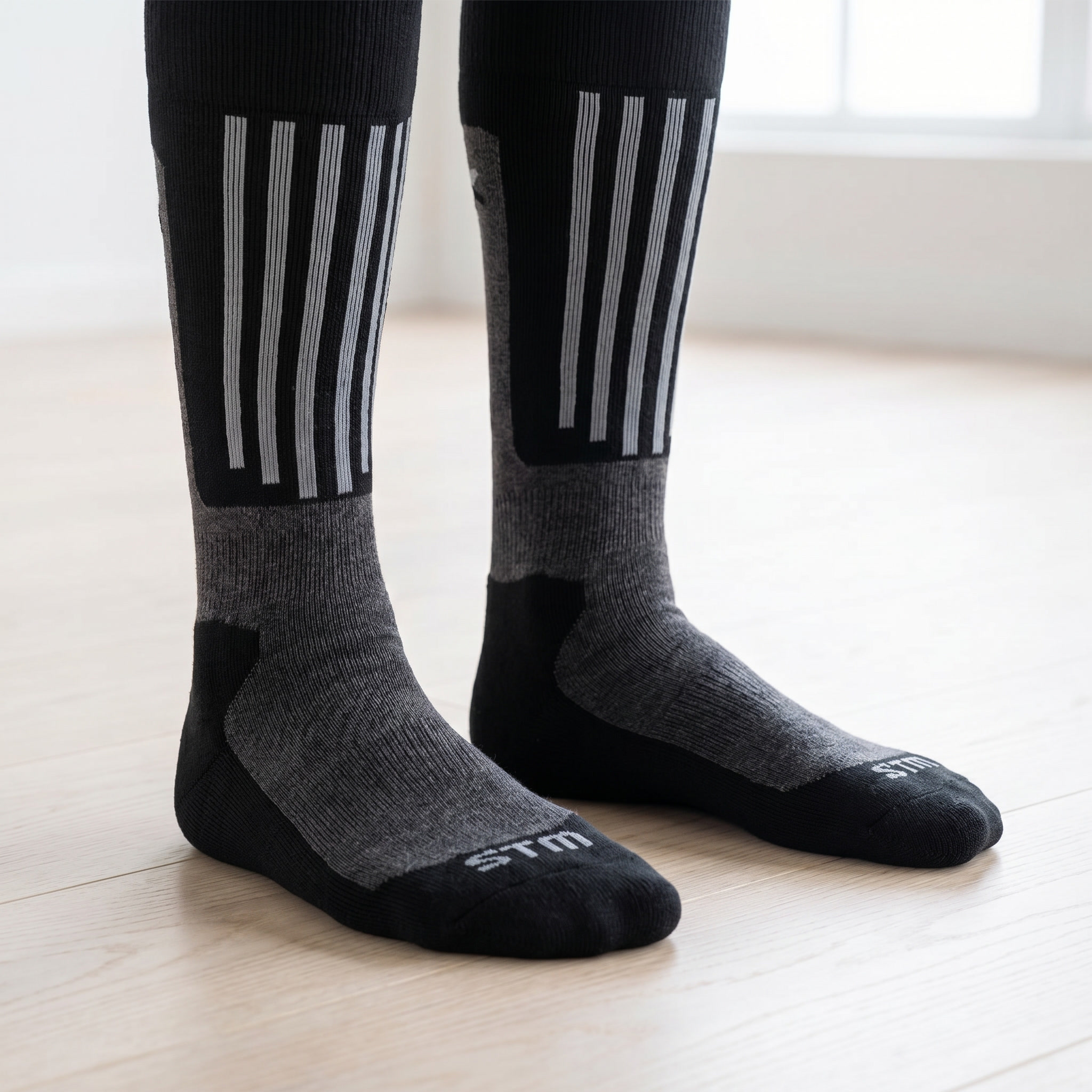 Calcetines de esquí unisex de lana merina | Diferentes grosores de material | Soporte para el arco del pie y acolchado en la espinilla