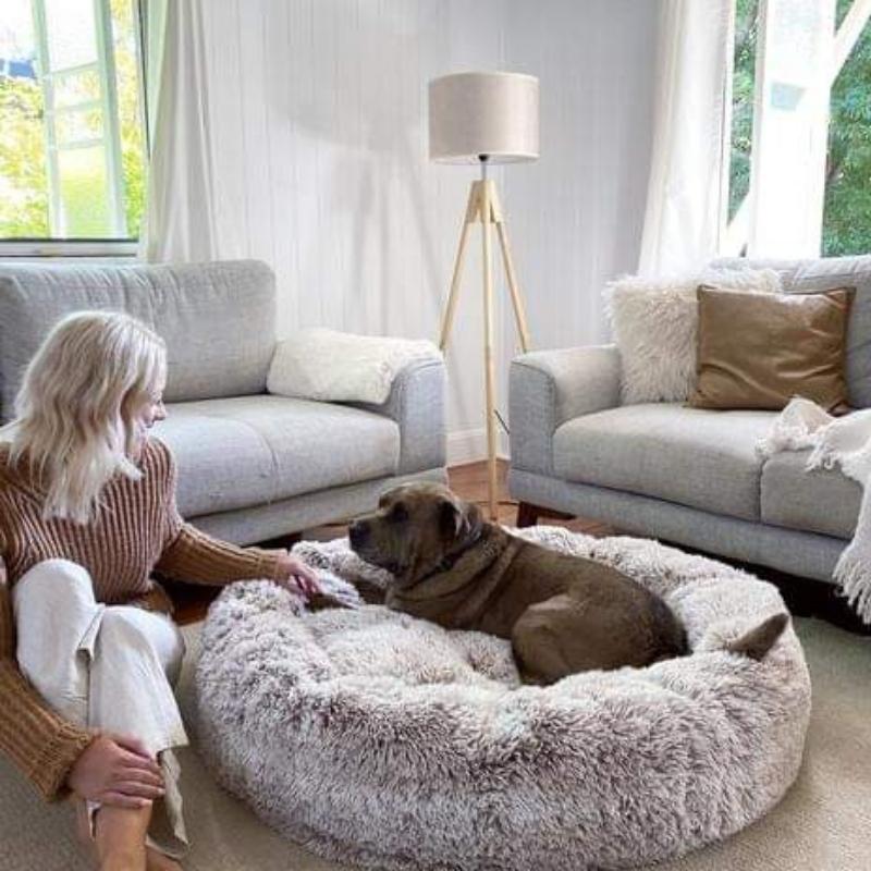 Cama mullida con forma de dona antiansiedad para todo tipo de perros