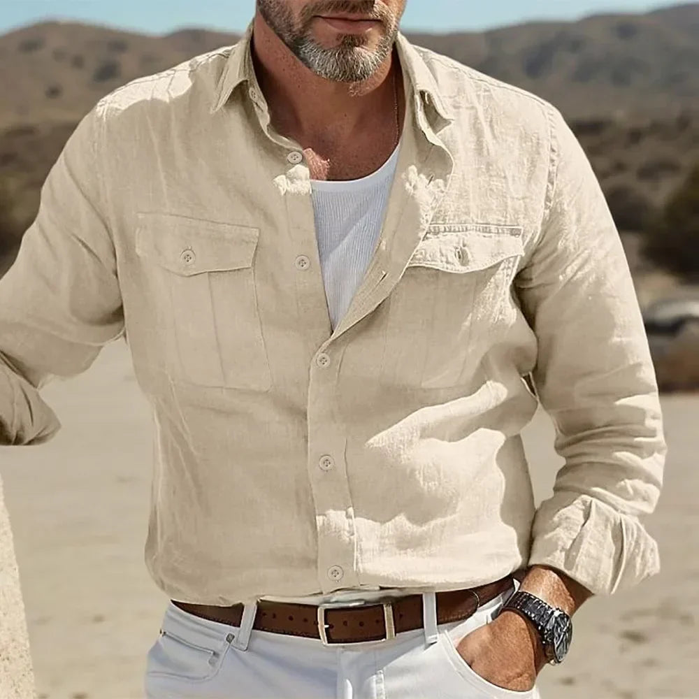 Camisa de hombre con botones y bolsillos en el pecho