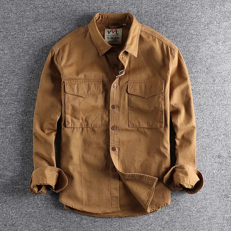 Camisa elegante de estilo militar