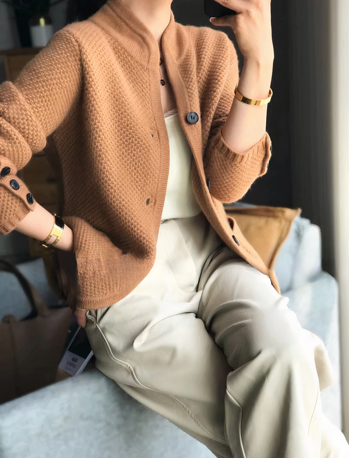 Cárdigan de cachemira con botones para mujer de estilo elegante