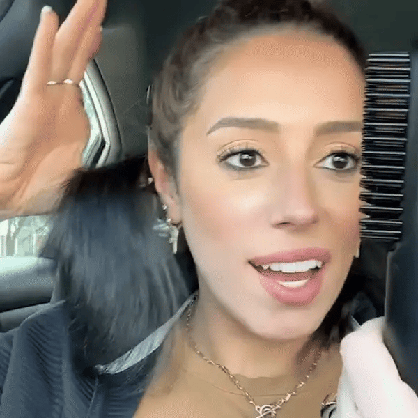 Cepillo alisador y moldeador de pelo portátil | Cabello suave y saludable en cualquier lugar