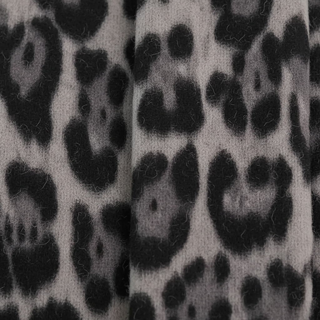 Chal con estampado de leopardo