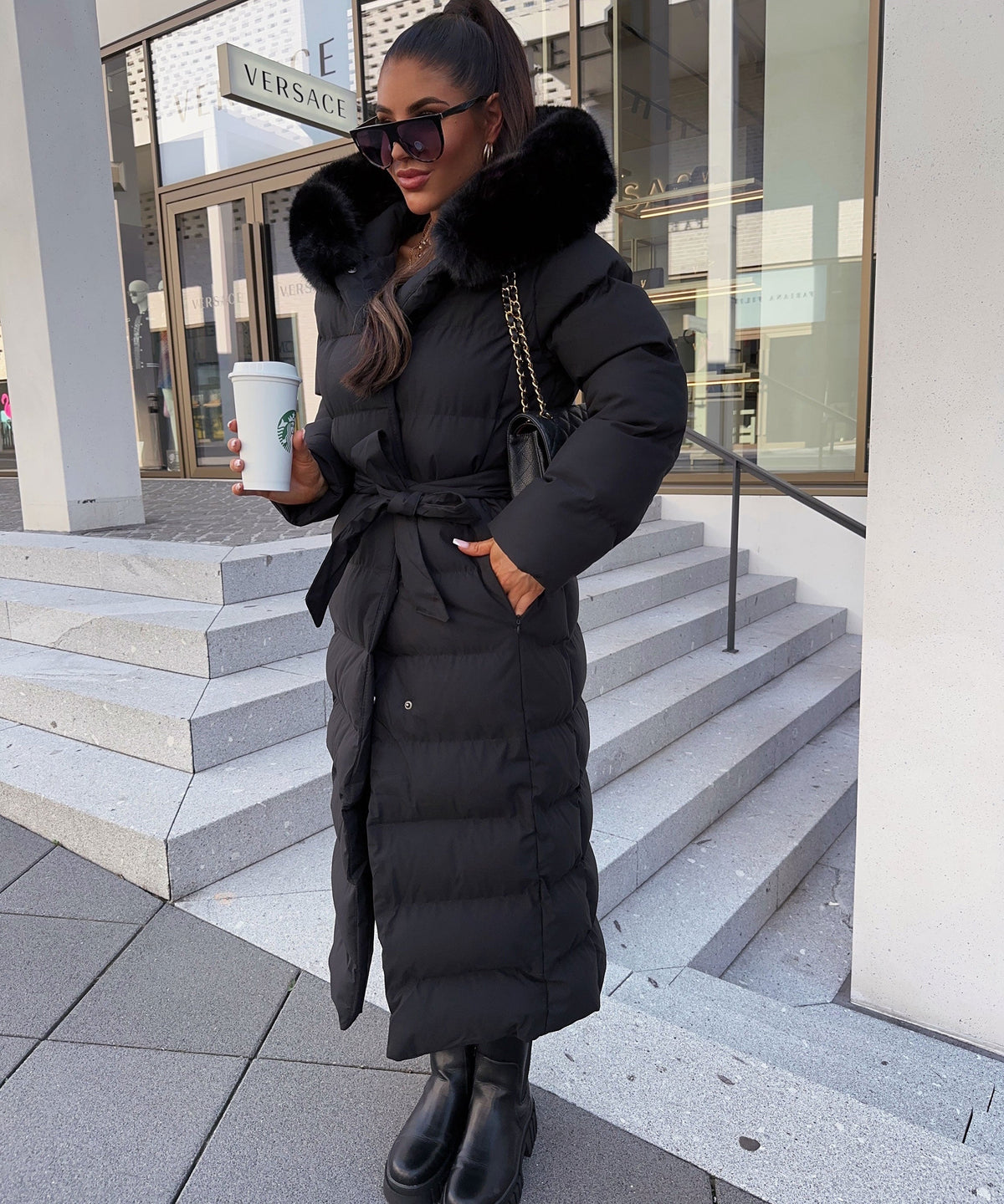 Chaqueta acolchada de invierno para mujer con cinturón