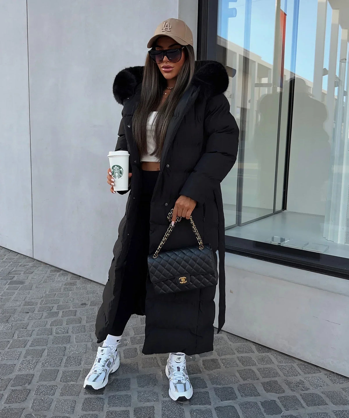 Chaqueta acolchada de invierno para mujer con cinturón