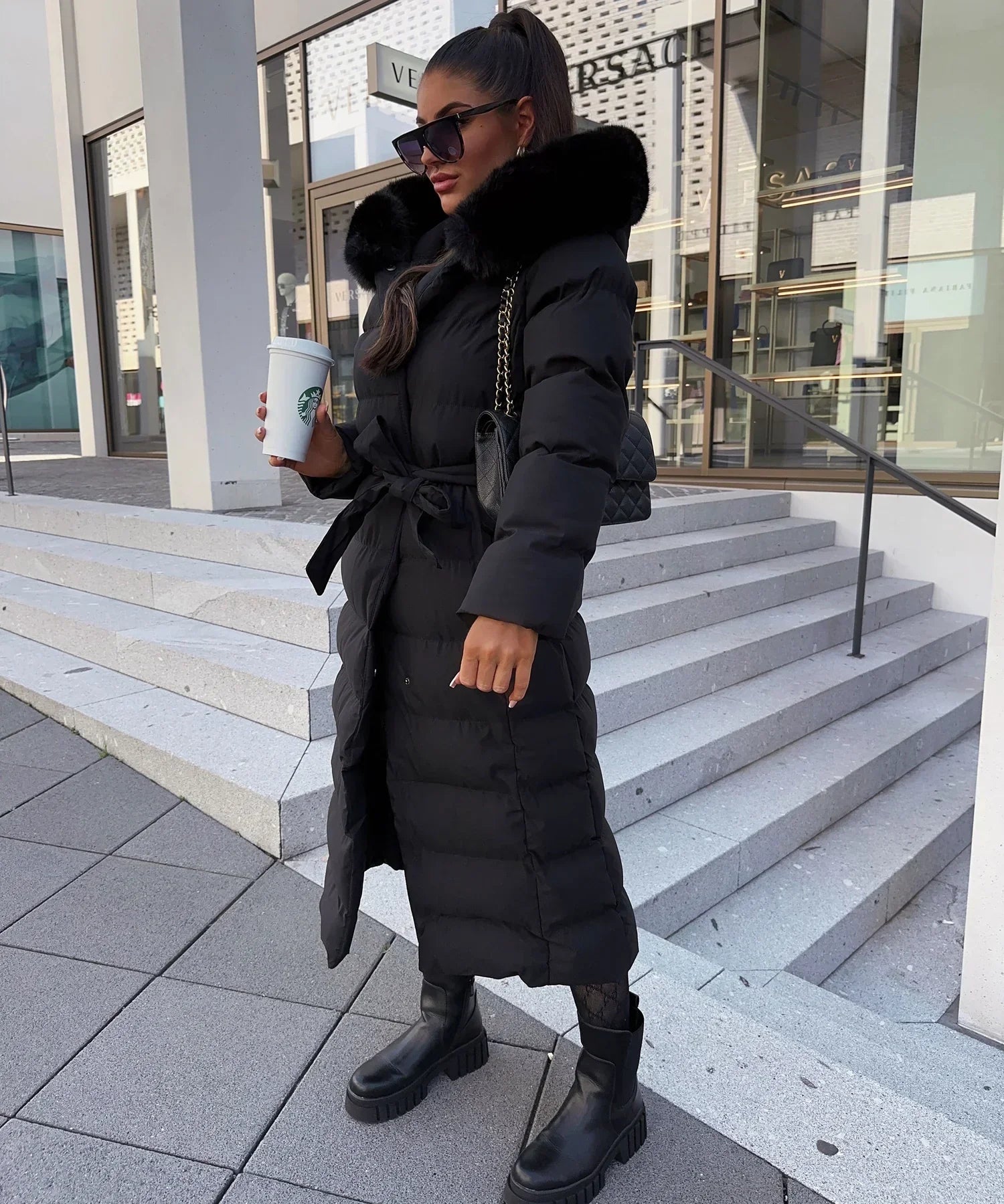 Chaqueta acolchada de invierno para mujer con cinturón