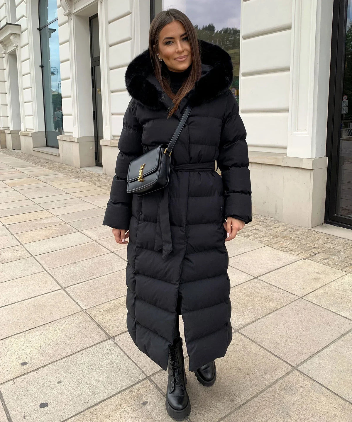 Chaqueta acolchada de invierno para mujer con cinturón
