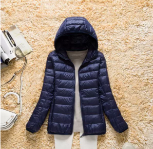 Chaqueta acolchada ligera con capucha para mujer