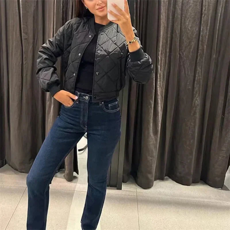 Chaqueta Bomber Acolchada de Poliéster para Mujer | Cazadora Corta de Invierno Elegante