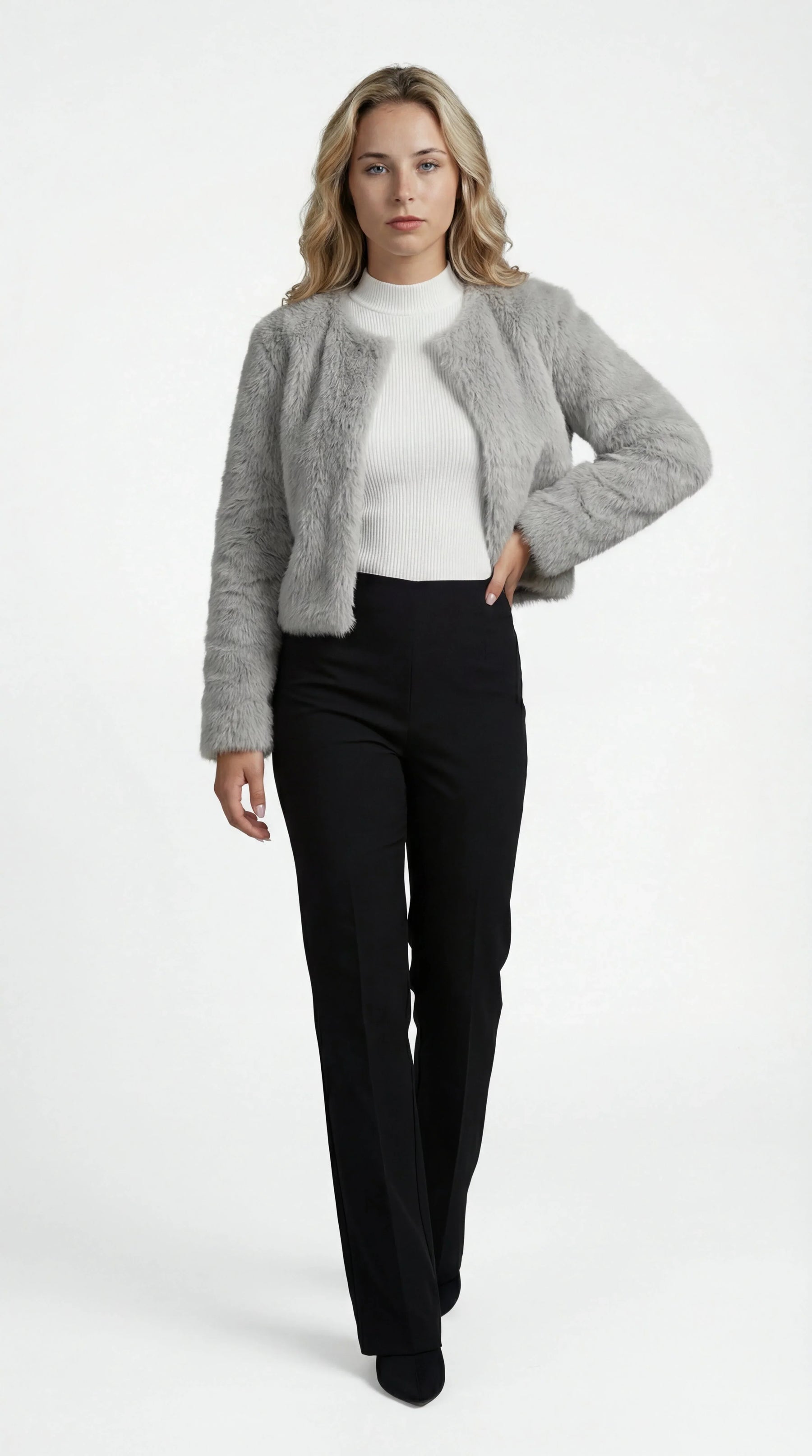 Chaqueta corta de pelo sintético suave con cuello redondo y corte recto para mujer