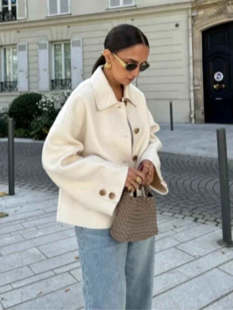 Chaqueta corta holgada para mujer