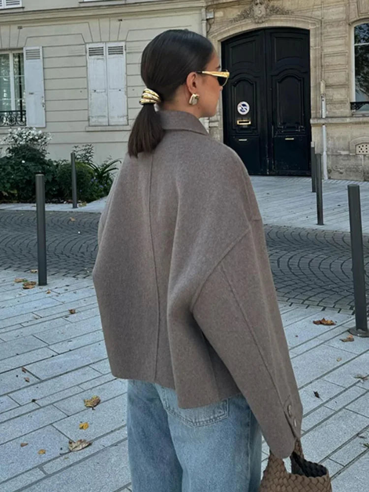 Chaqueta corta holgada para mujer