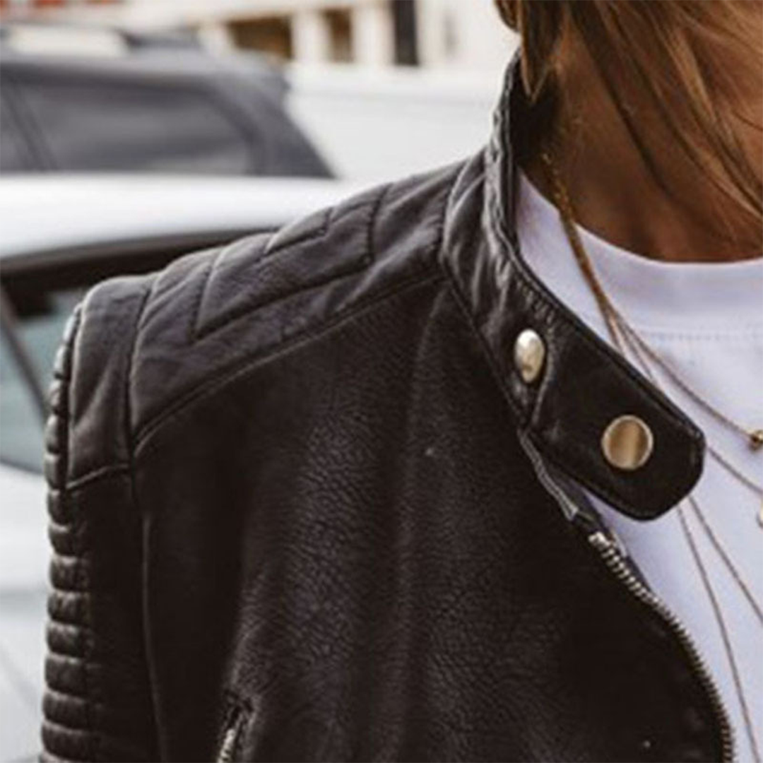 Chaqueta de cuero negra para mujer
