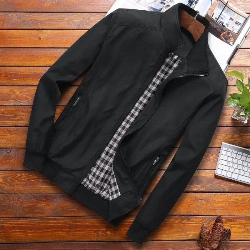 Chaqueta de verano cortavientos para hombre: elegante y cómoda