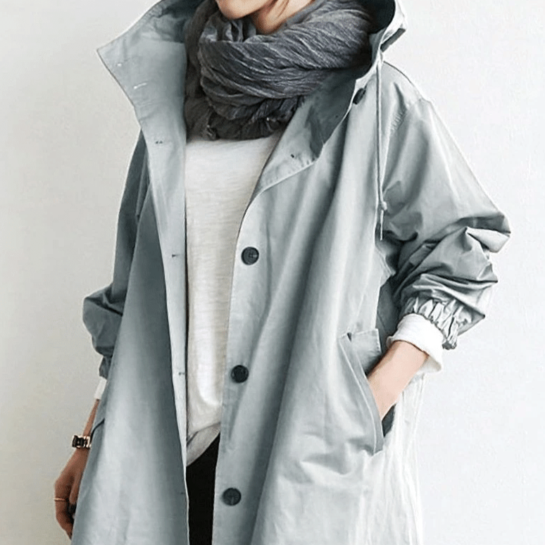 Chaqueta impermeable con capucha