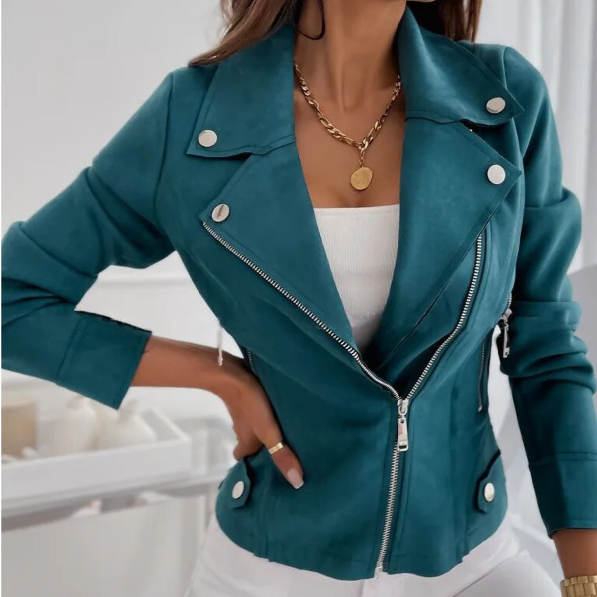 Chaqueta motera asimétrica para mujer