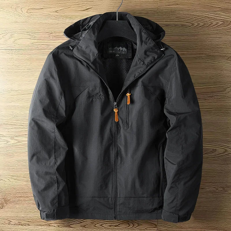 Chaqueta outdoor impermeable y transpirable para hombre