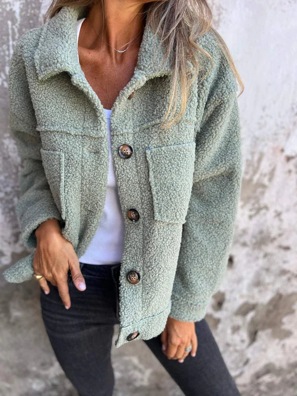 Chaqueta para mujer con botones y cuello