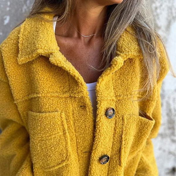 Chaqueta para mujer con botones y cuello